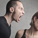 Муж бьет жену, что делать и как остановить насилие
